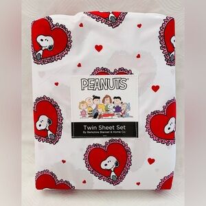 Peanuts Snoopy Valentine Love Hearts Sheet Set - Twin
